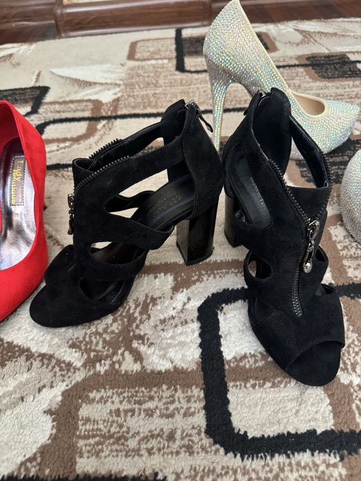 Туфли новые размер 36  5 штук