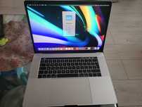 Macbook PRO 15 2018 i7 2.6 6 core, 16 GB, 512 SSD, Radeon 560x