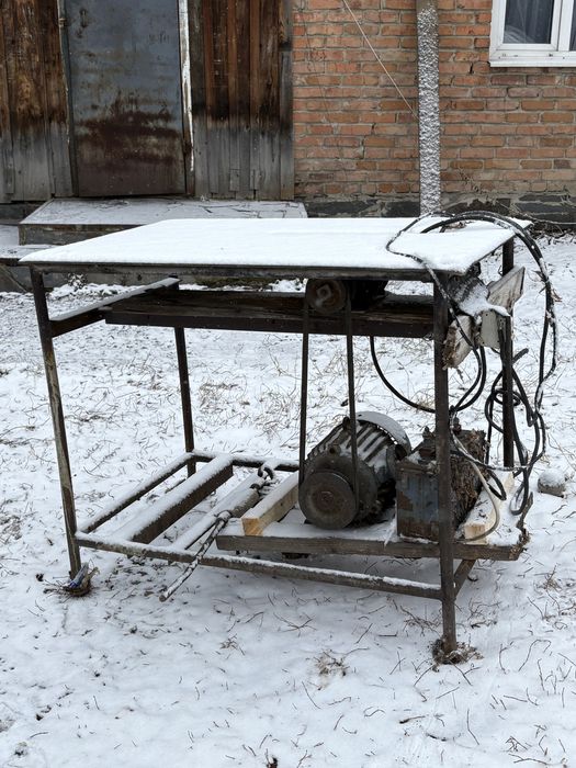 Продам циркулярку рабочую