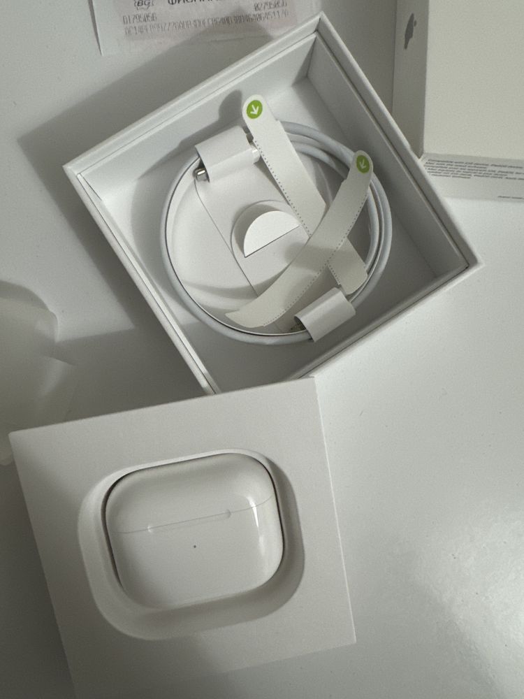 Apple airpods 3rd generation с кейсове Оригинални
