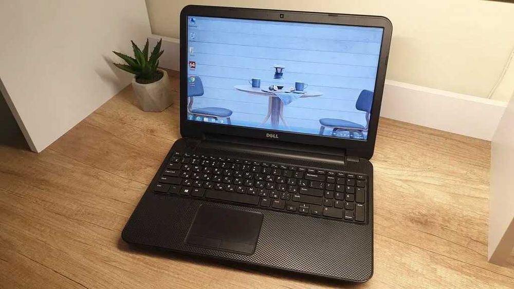 ноутбук Dell 15! на i5 процессоре