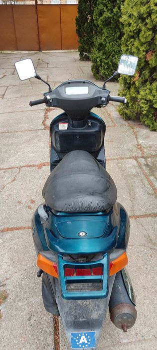 Scooter Suzuki 125 cm3 cu pornire la Buton