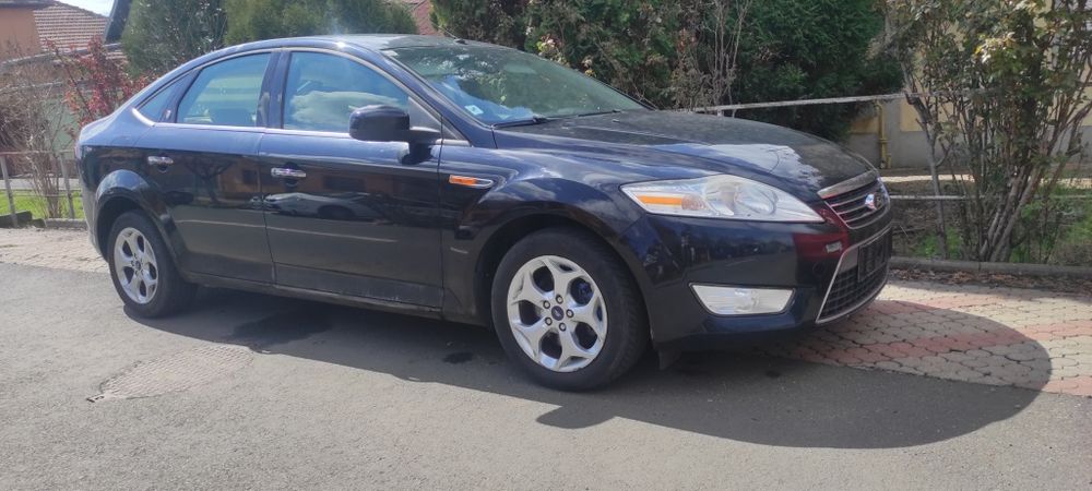 Vând Ford Mondeo mk4