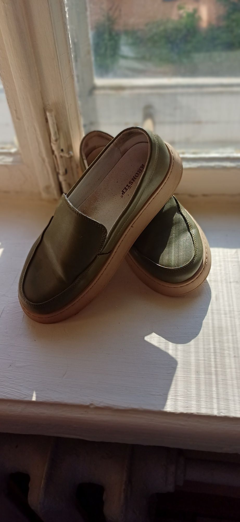 Продам обувь удобную