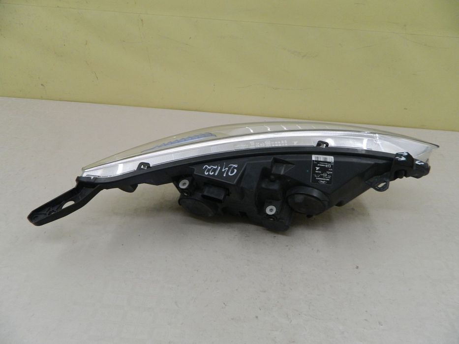 Far stanga Ford B-Max Halogen, 2012, 2013, 2014, 2015, 2016, 2017, cod origne AV11-13W030-AF.