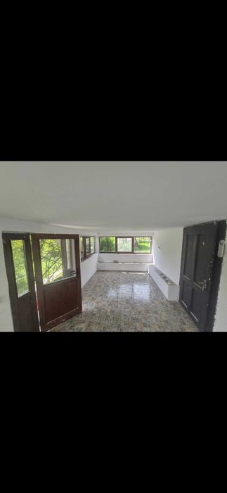 Firmă de Constructii amenajari interioare Case la rosu