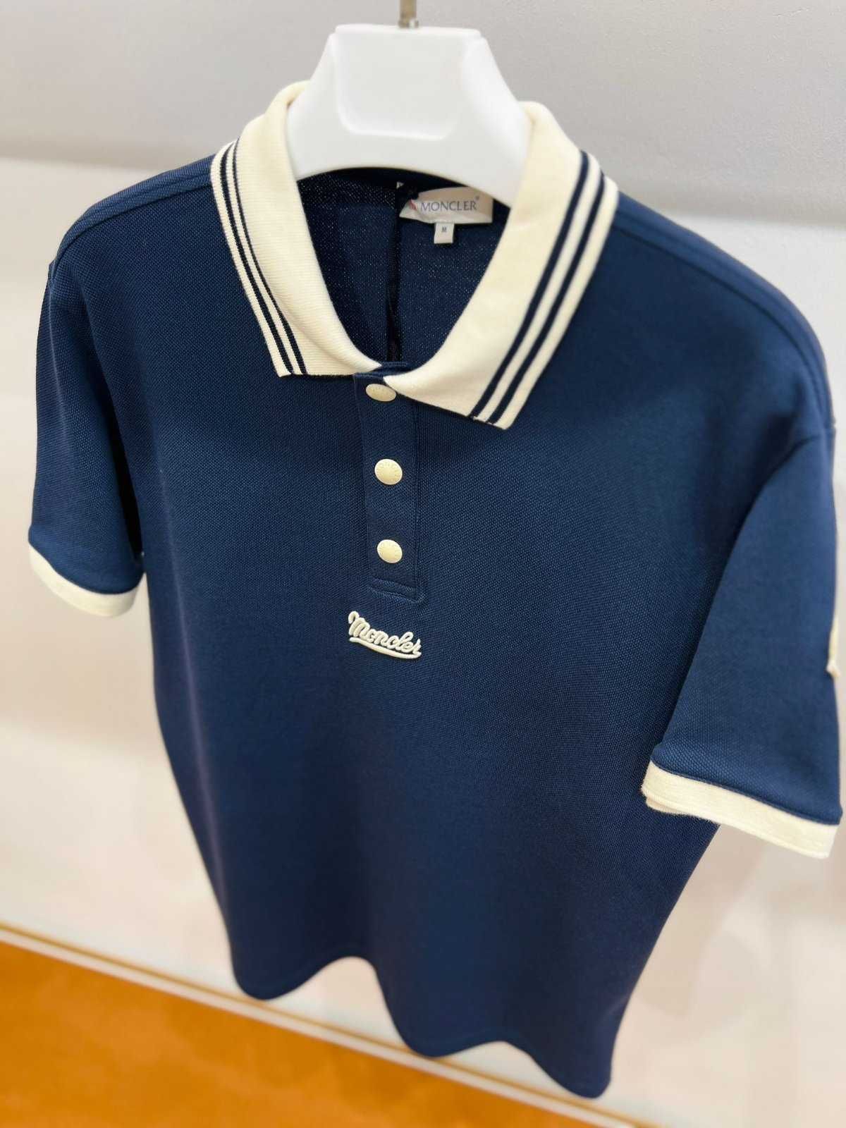 Moncler тениска с яка Намаление