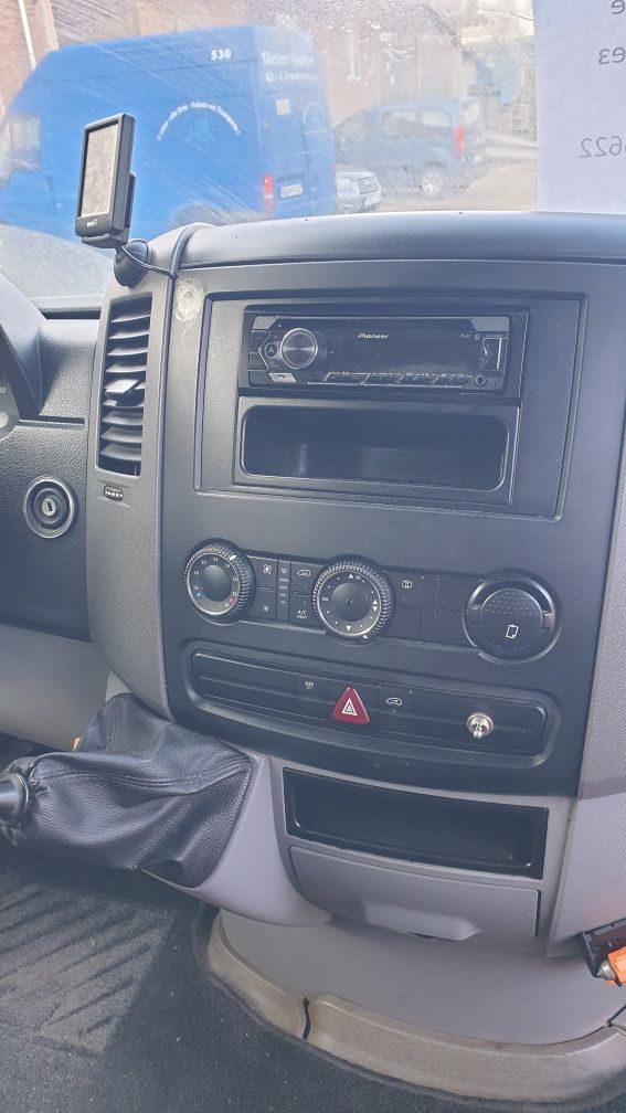 Volkswagen crafter бордови 6 местен