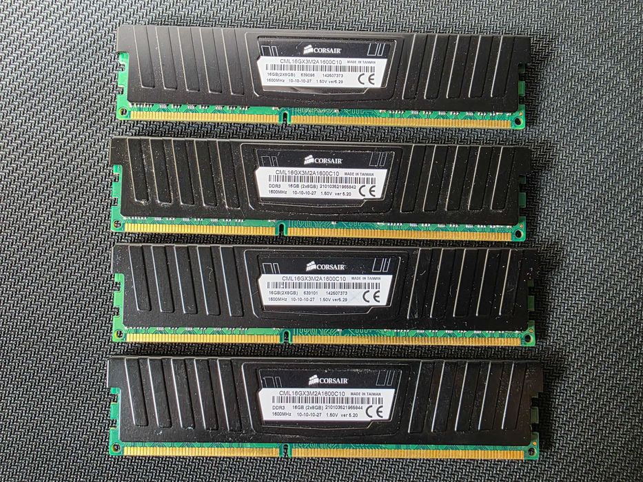 Memorie 32 GB DDR3 (8GB x 4) 1600mhz Corsair Vengeance LP