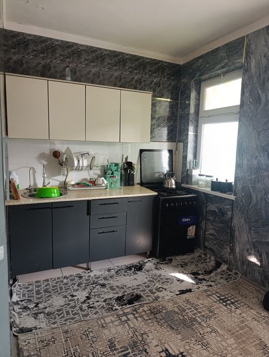 Ўзимни уйимни сотаман.Маклермасман.Ҳовли сотилади,4 сотих ховли