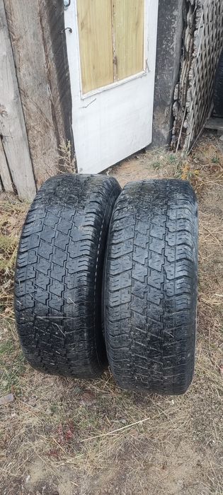 Шина 3 штук 265/70/15 для внедорожника
