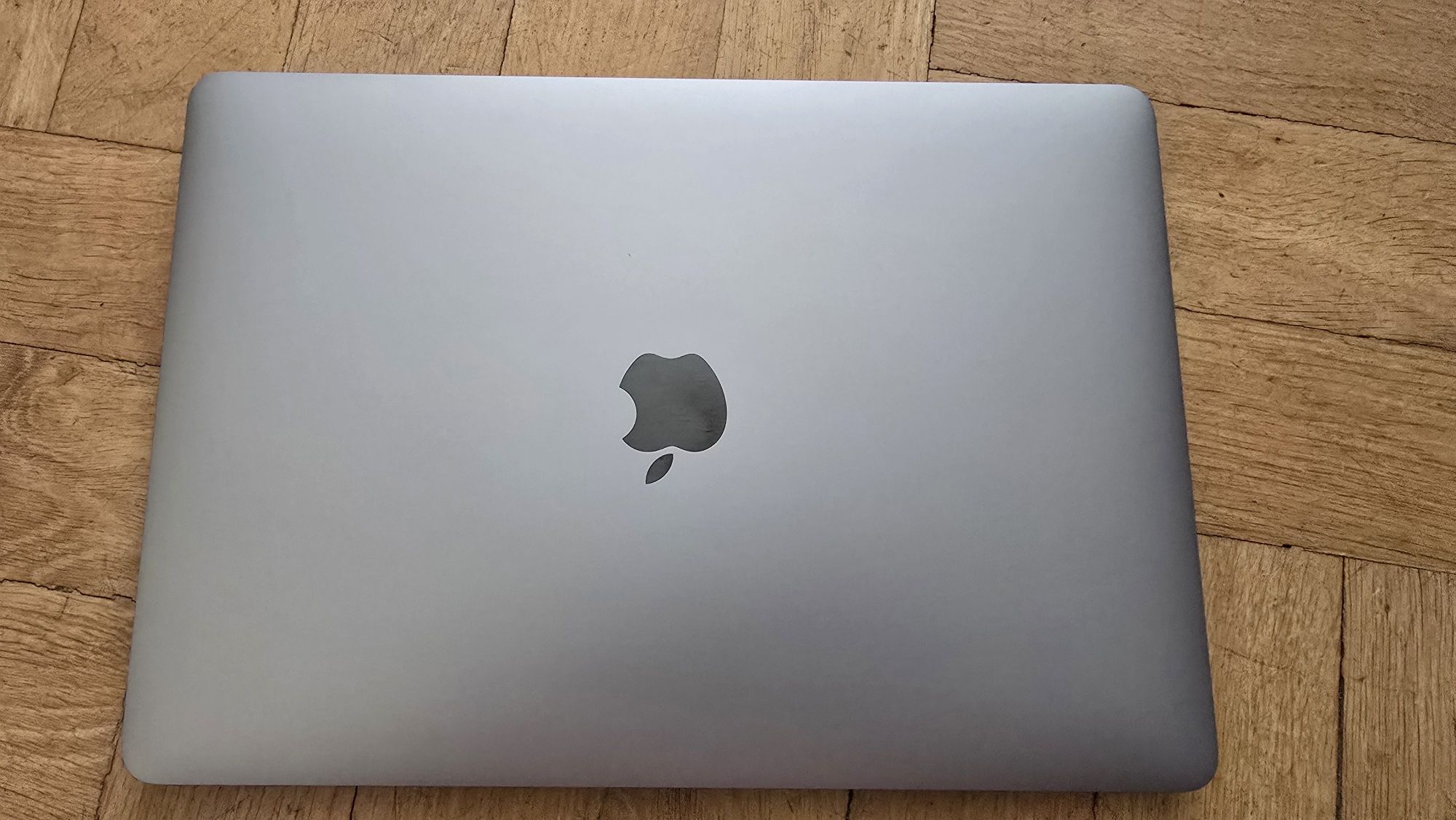 Macbook pro 13 A2159 2019 i5 16/256