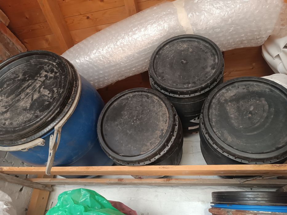 Продава бидони 50 и 100 л