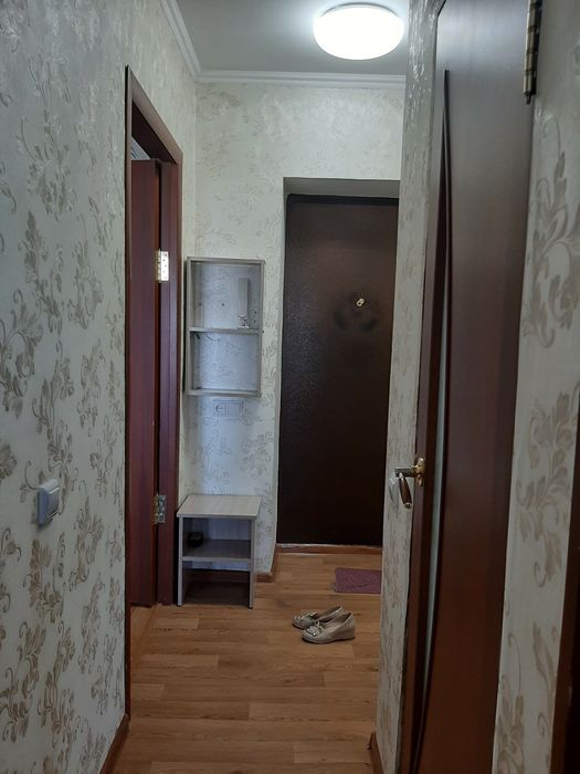 Продам 1 комнатную квартиру в районе 1000 мелочей по новой дороге