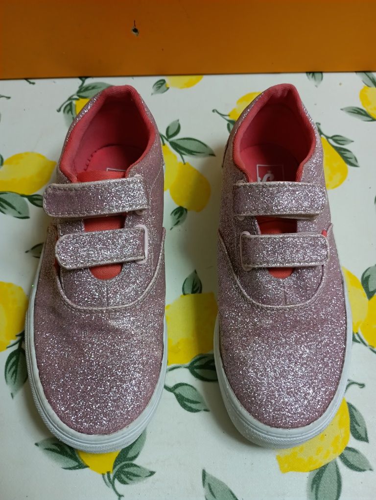 Vans N 32 - 15 лв