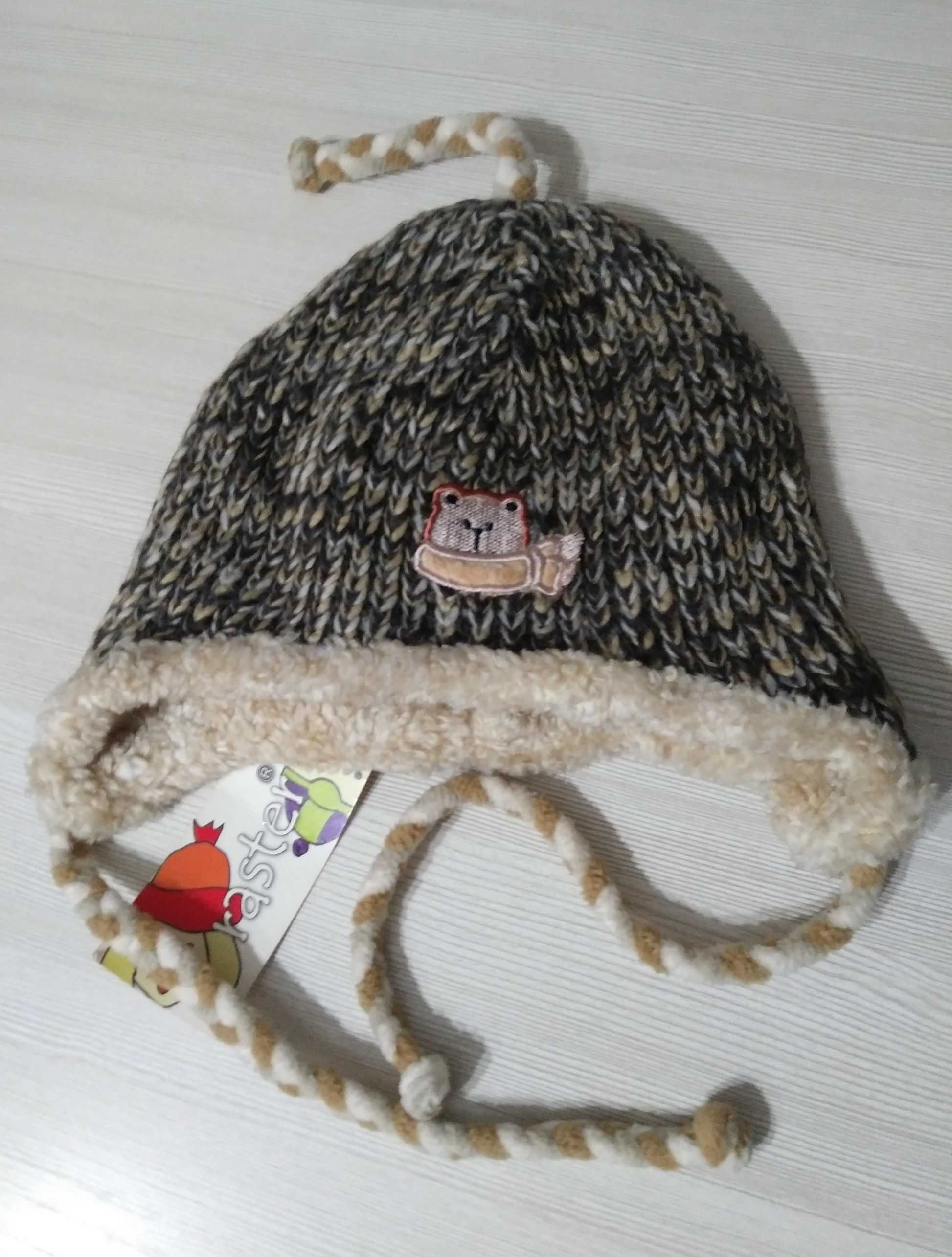 Шапка. Шапки на 1-2 и 3-4 года.