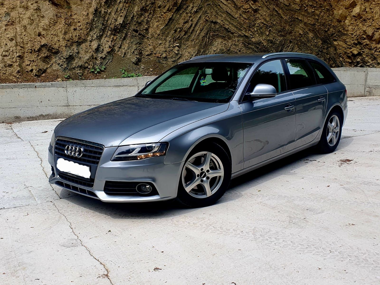 *Audi A4 B8 Avant/BlueColor 2.0TDI/2009*
