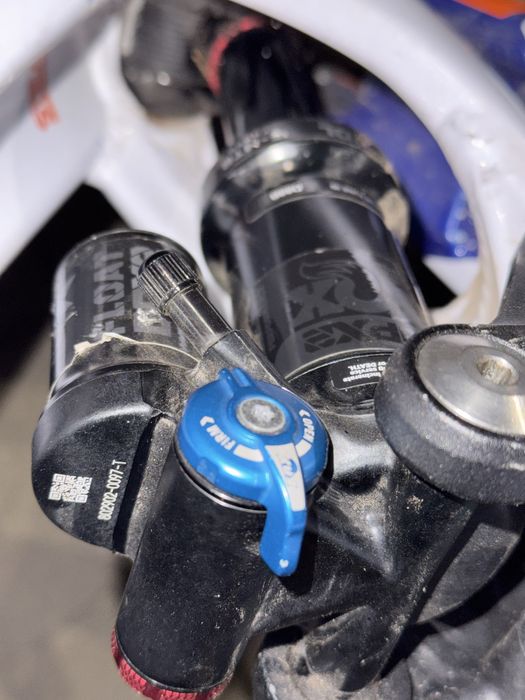 De vanzare shock fox dpx