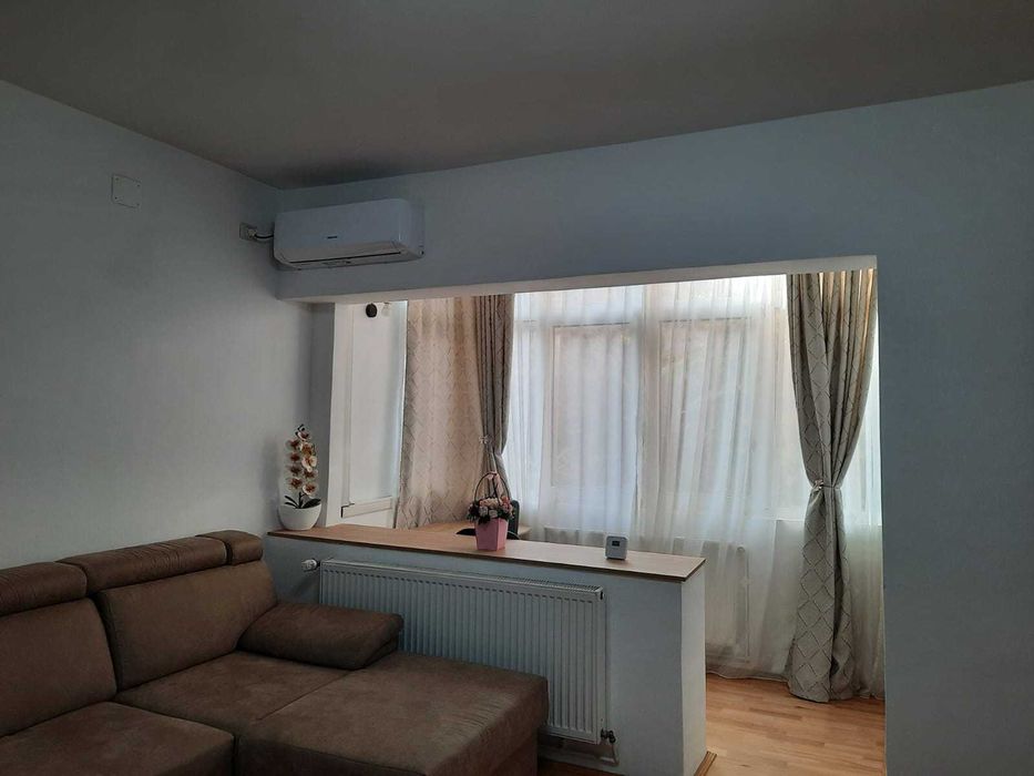 Proprietar inchiriez apartament 2 camere ultracentral str. Horia