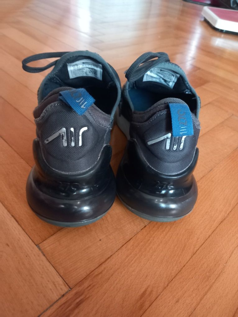 Маратонки Nike air max 270