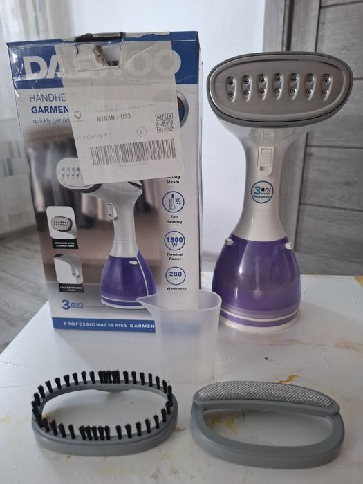 Aparat de călcat vertical cu aburi