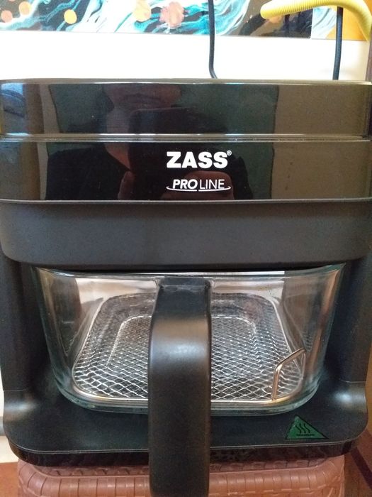 Friteuza cu aer cald Zass 200lei