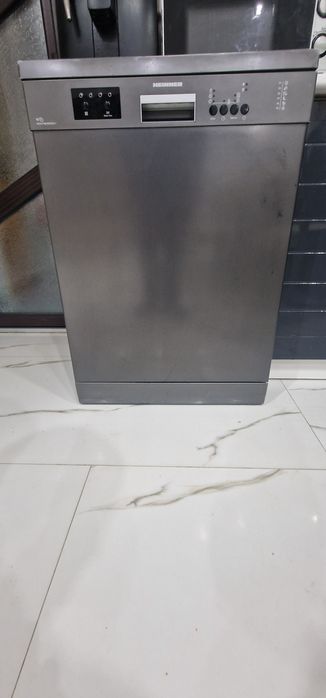 Masina de spalat vase Heinner