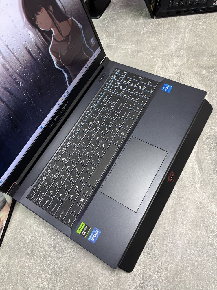 THUNDEROBOT /core i5-12450H/SSD 520/ozy 16/RTX 3050