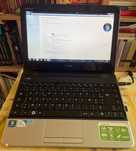 Лаптоп Dell Inspiron P03T