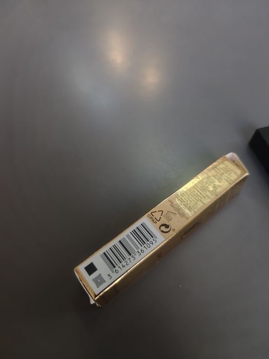 Ruj Yves Saint Laurent