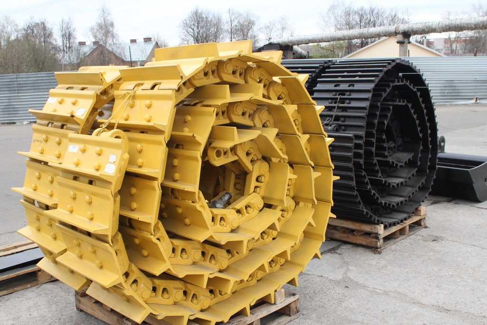 Гусеницы для бульдозера Komatsu D85-A-21 - Алматы в наличии.