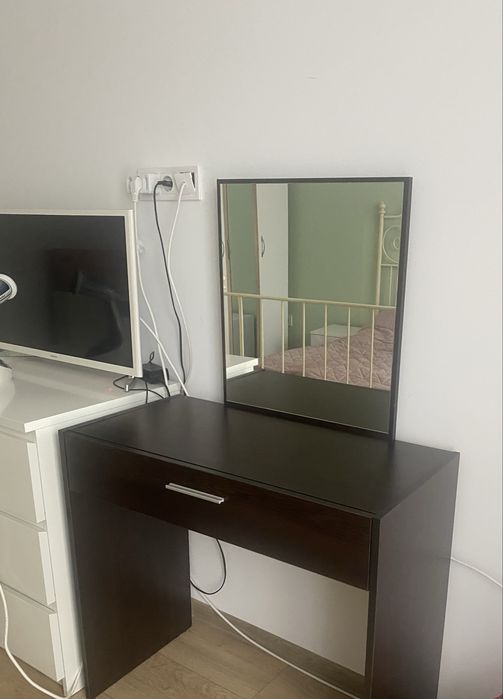 Тоалетка цвят Венге