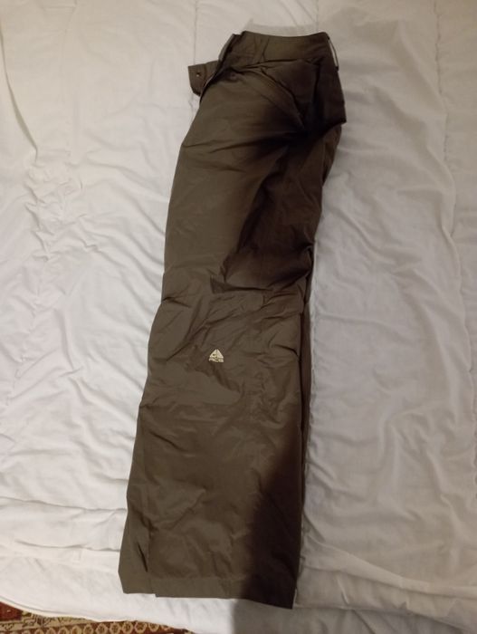 Vând pantaloni ski nike