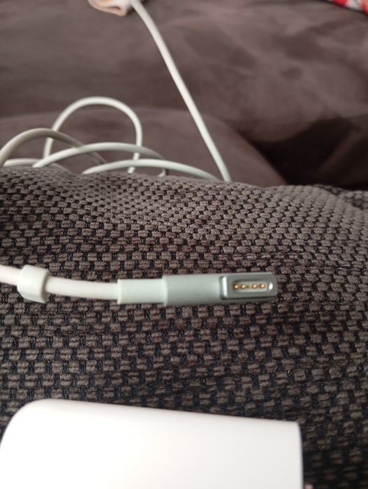 Оригинално зарядно Apple MagSafe  60W