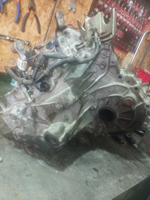 Скоростна кутия от Сузуки Балетно.2016г за части.