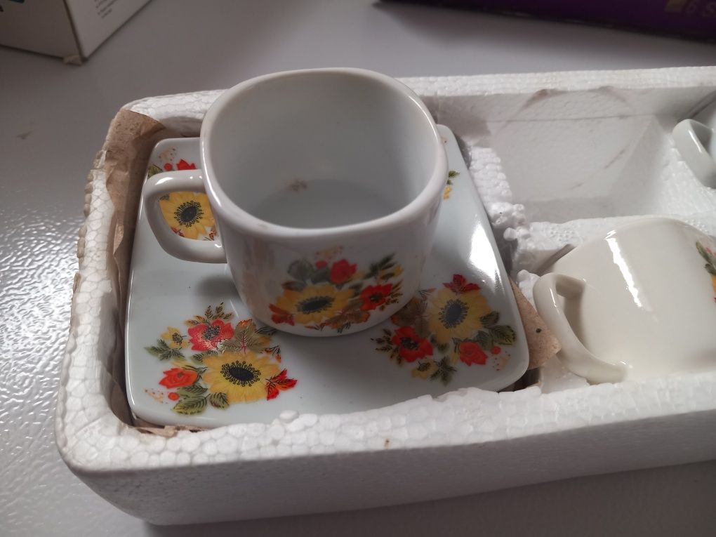 Vând set de cești cafea