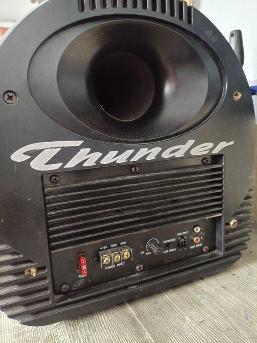 Субуфер Thunder 12