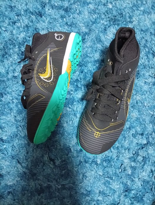 Сороконожки Nike 36 размер