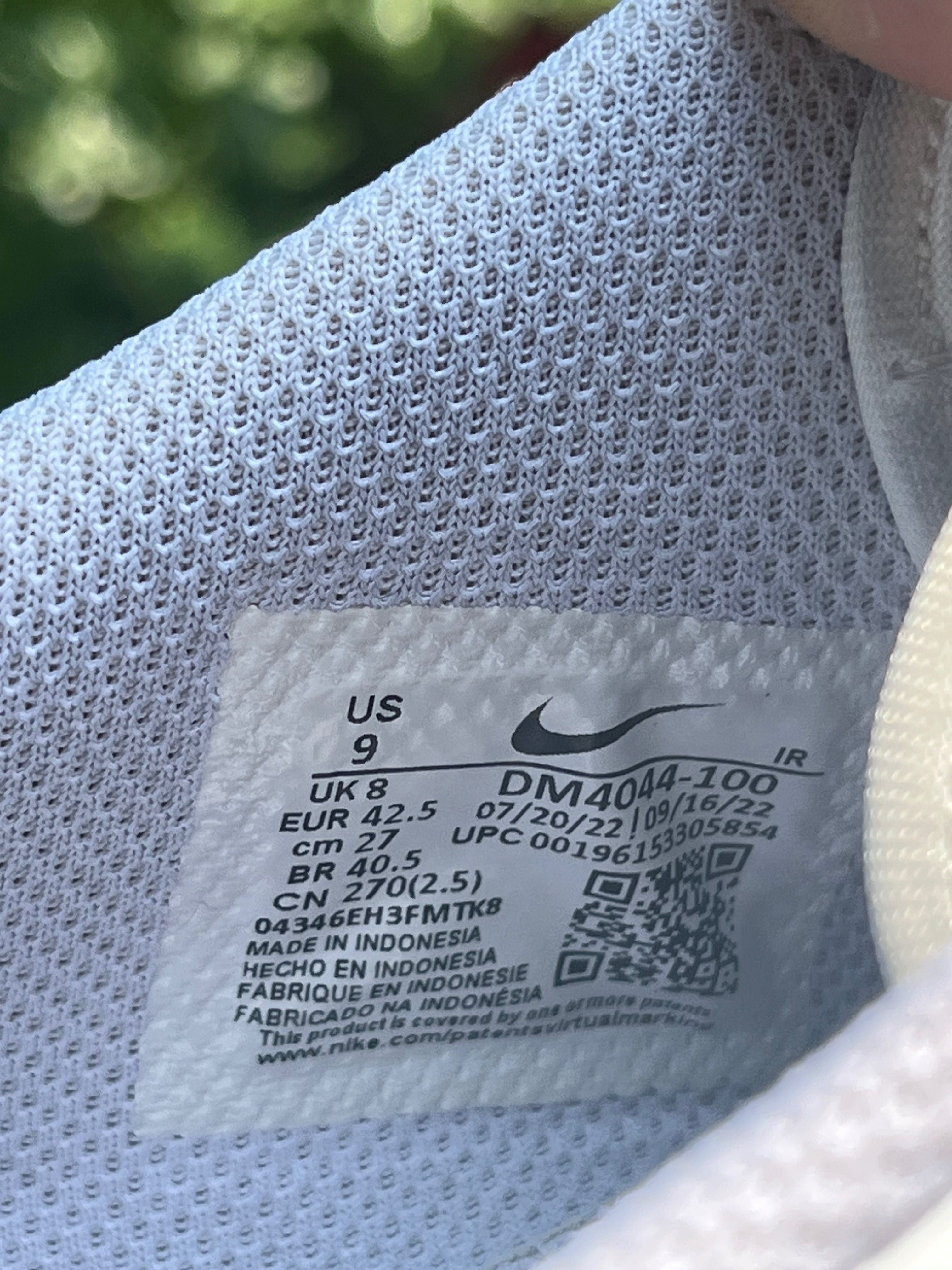 Маратонки nike cortez.