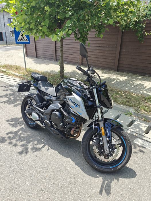 CFMOTO 650NK 2023