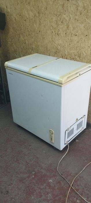 Продам морозильную камеру