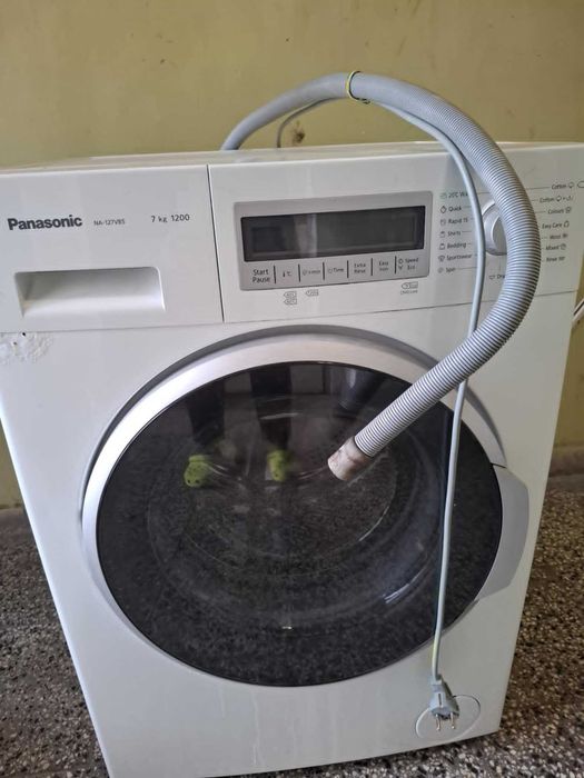 Продавам пералня PANASONIC, работеща