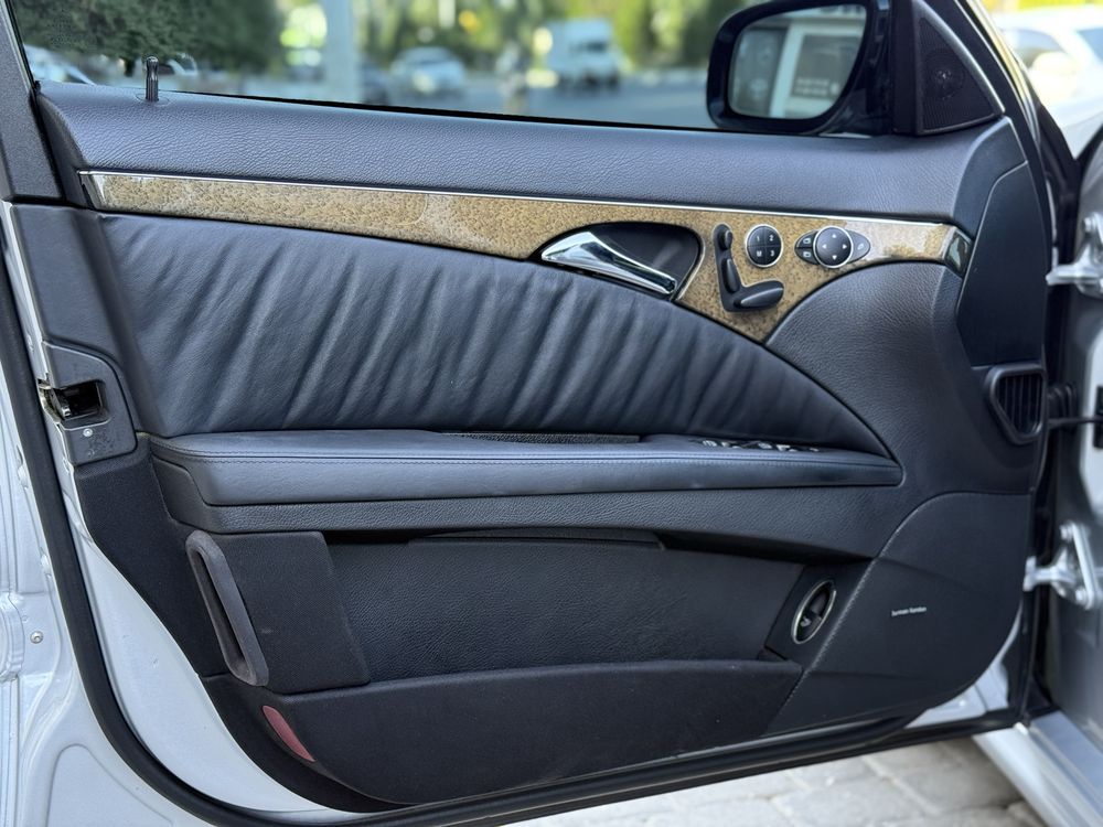 Mersedes benz W 211  6.3-AMG  514-л.с