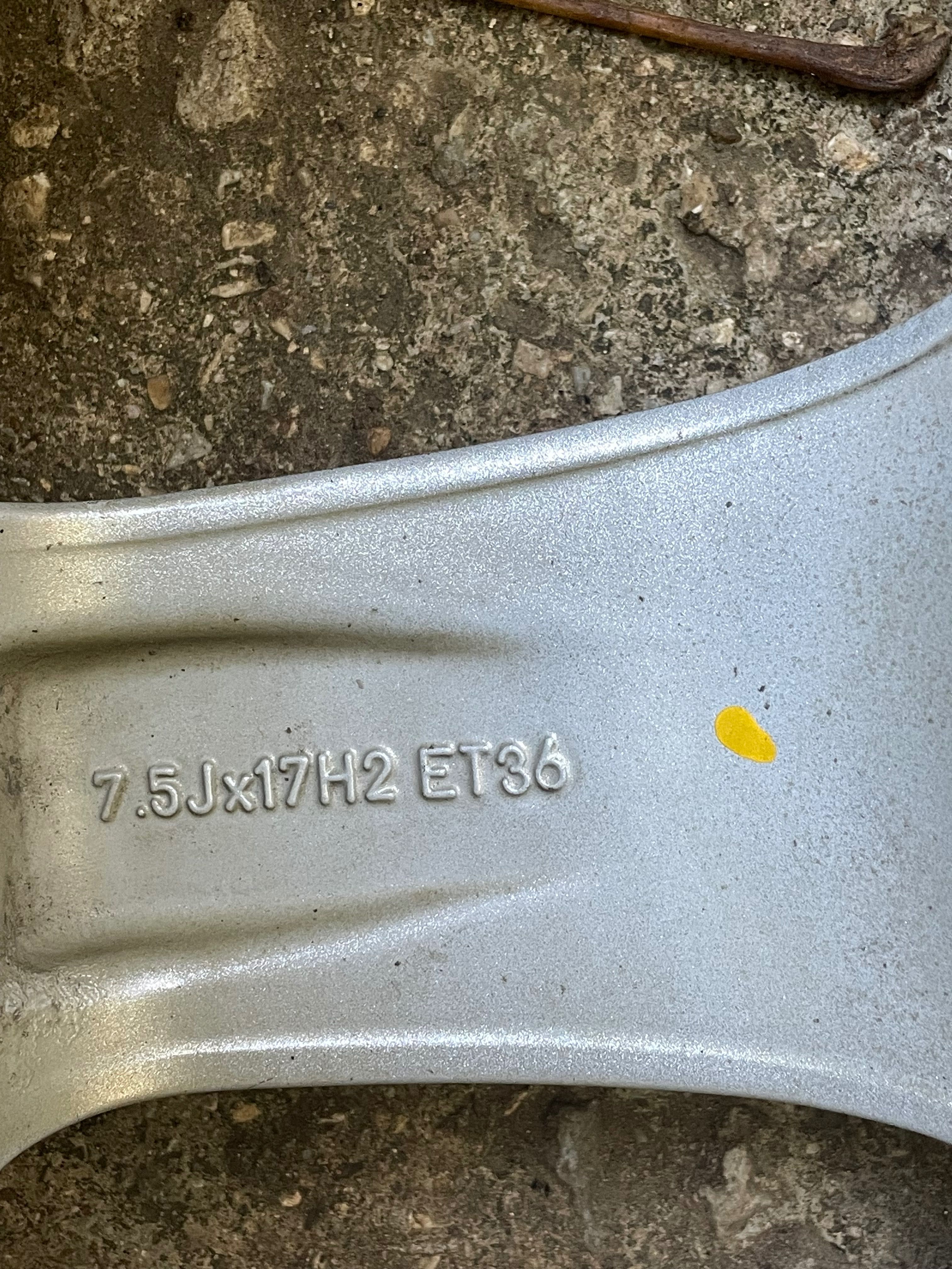 Джанти Alutec с гуми 17” 5x127
