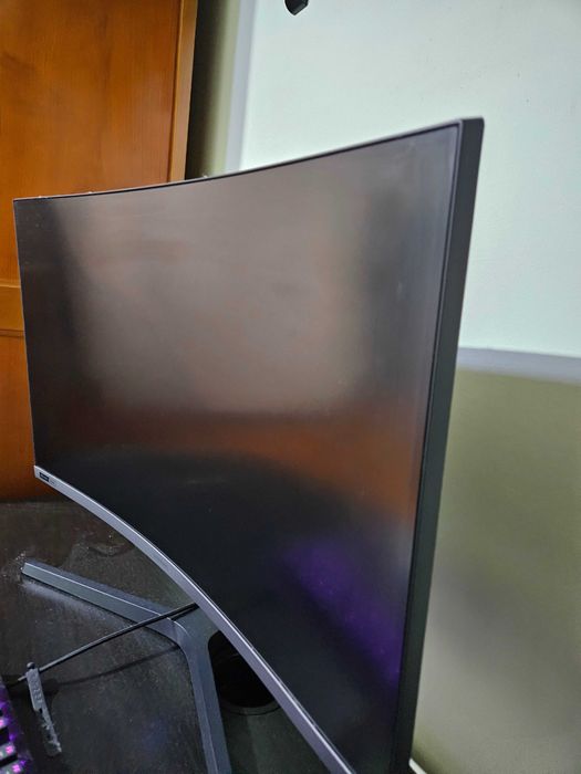 PC i3-8300, 8 GB RAM, GTX 1050 Ti, HDD 1 TB + MONITOR SAMSUNG 240HZ