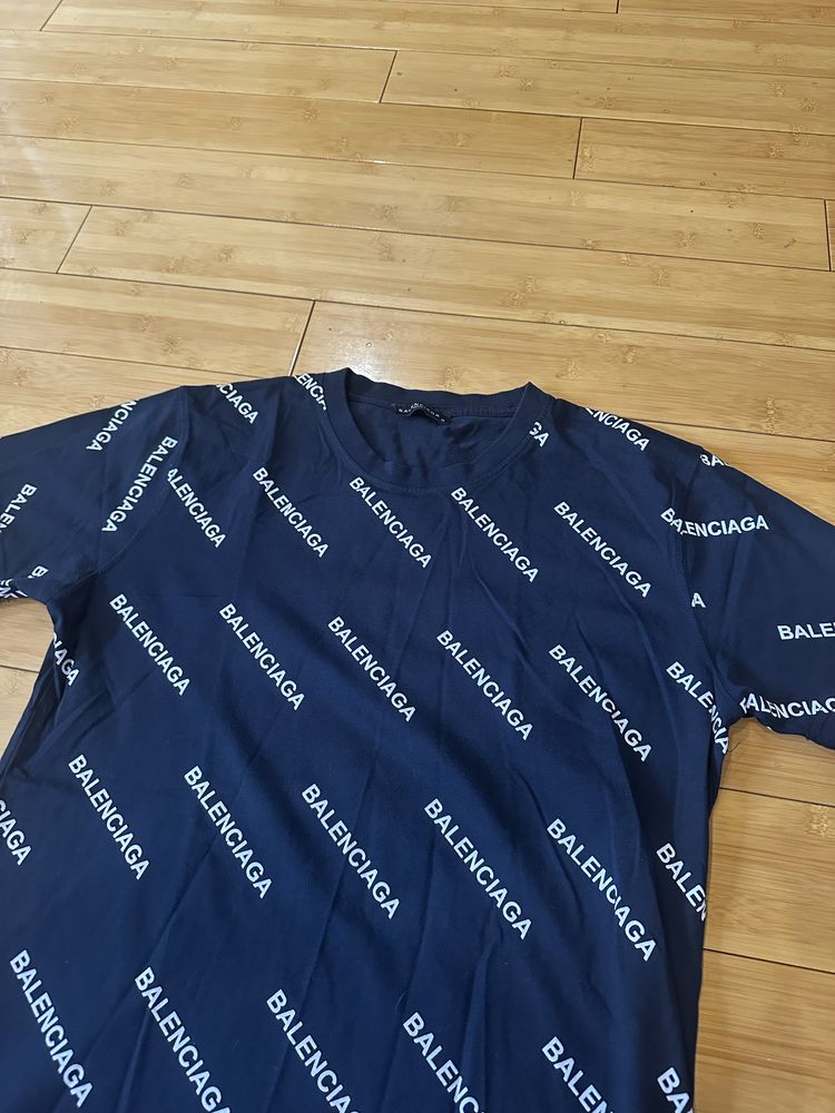 Маркови тениски Moncler Dsquared Balenciaga Boss Armani Guess