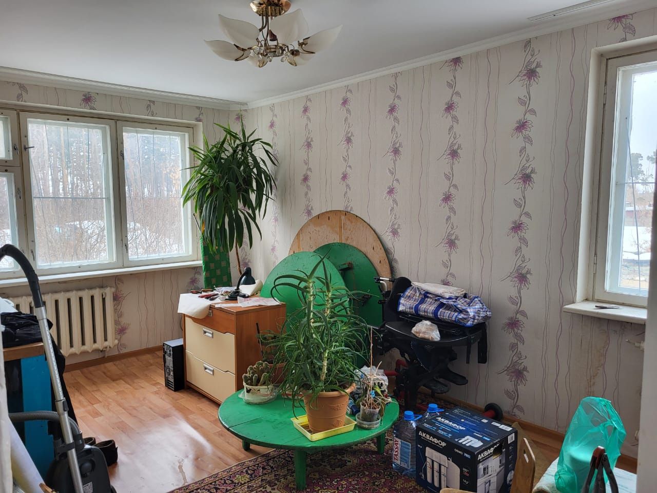 Продам 3 х комн квар. Пригородный мкр., 117 дом. 1 этаж.