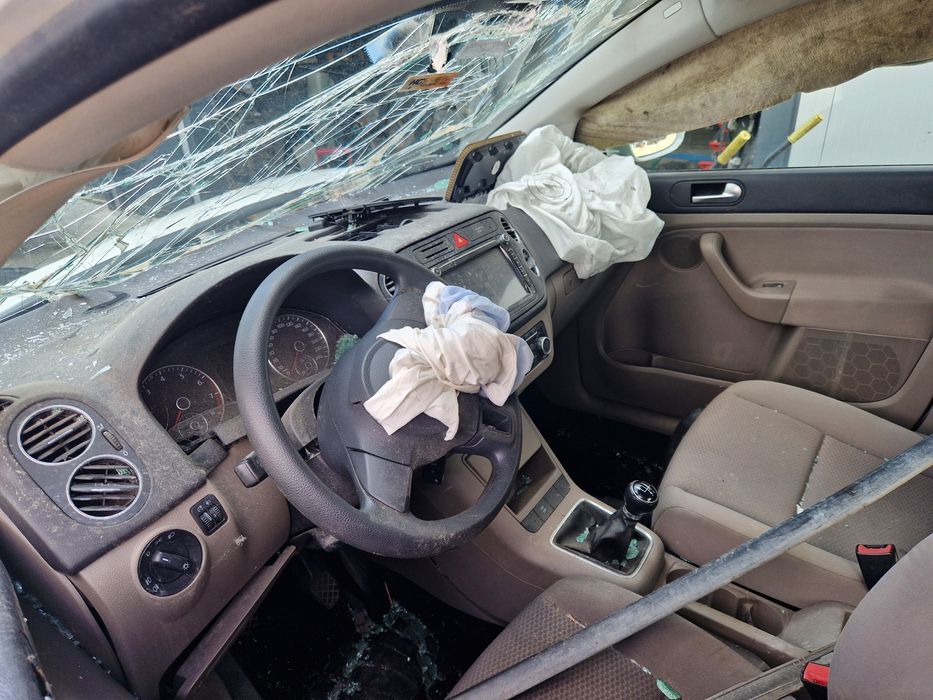 Volkwagen Golf plus 1.6 бензин (НА ЧАСТИ)