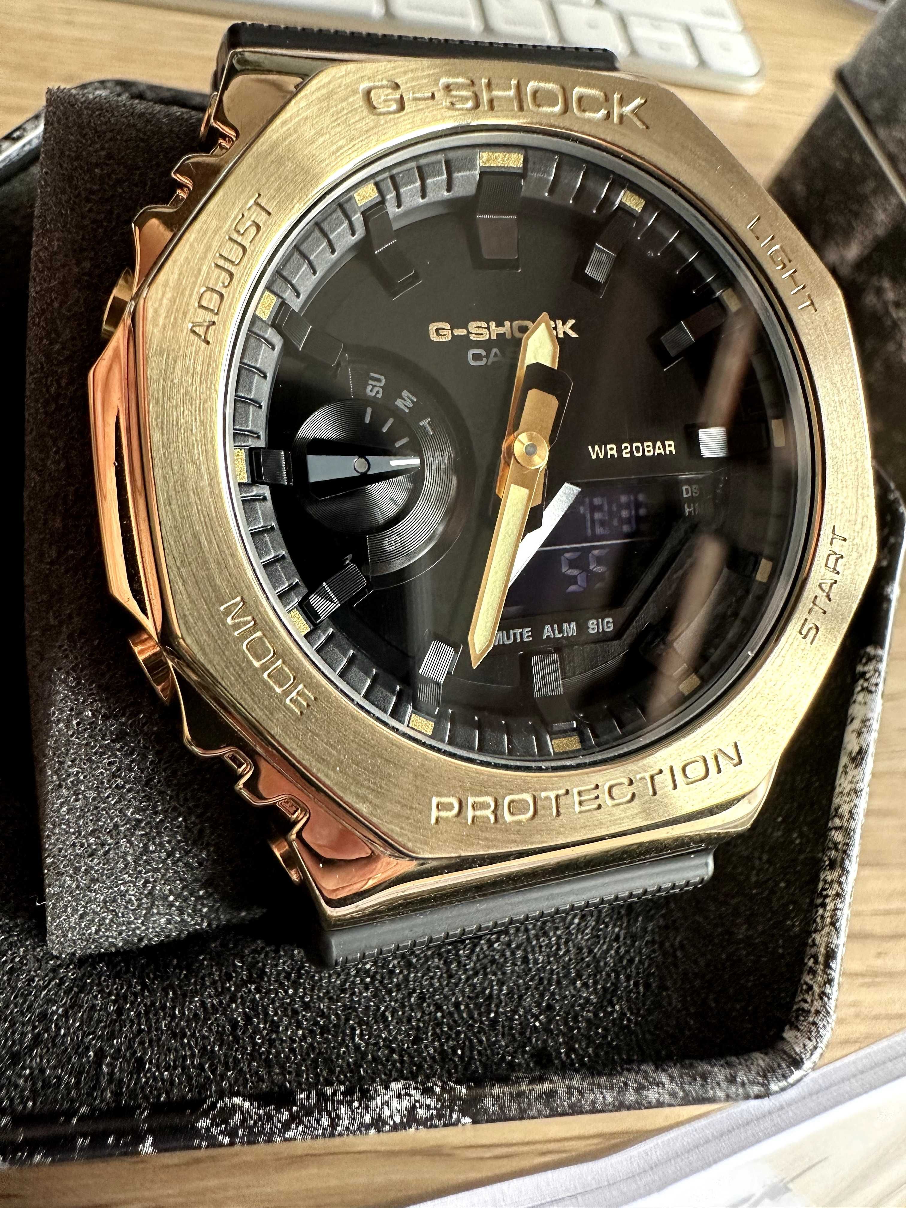 Часовник Casio G-Shock GM-2100G-1A9