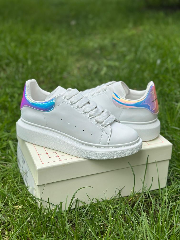 Alexander McQueen mărimi 42,43,44